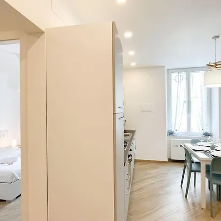 Lusso In Centro Storico - Wifi - Ac Apartman