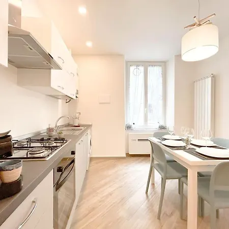 Lusso In Centro Storico - Wifi - Ac Apartman Savona